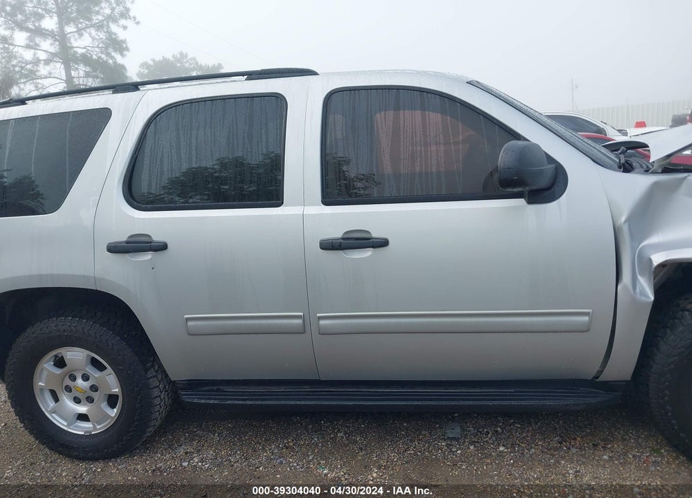 2010 CHEVROLET TAHOE LS VIN: 1GNMCAE3XAR194722