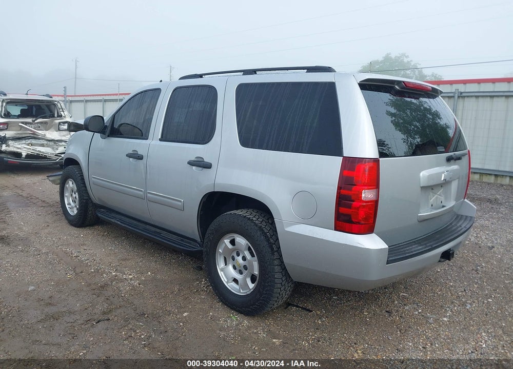 2010 CHEVROLET TAHOE LS VIN: 1GNMCAE3XAR194722