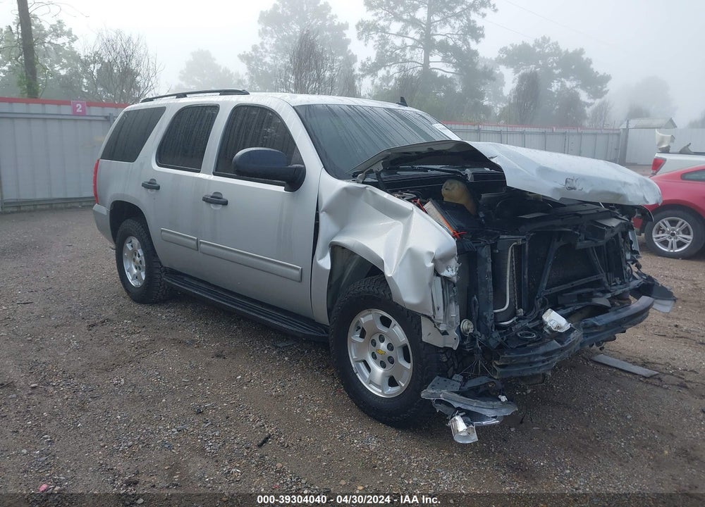 2010 CHEVROLET TAHOE LS VIN: 1GNMCAE3XAR194722