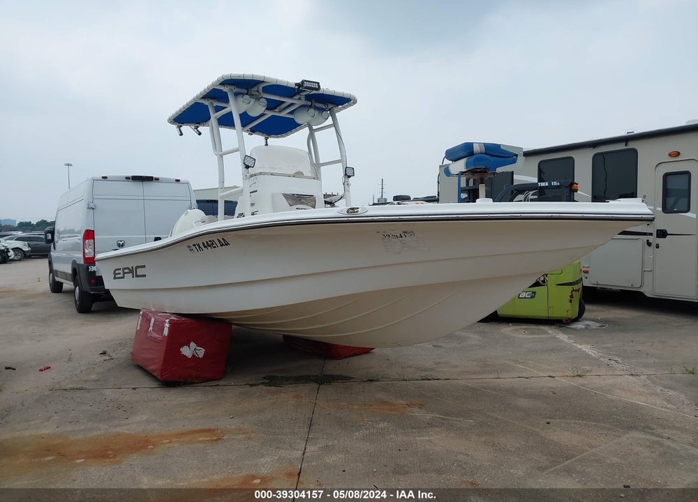 2013 EPIC 22SC VIN: GQE22053D313