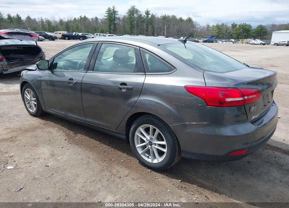 2018 FORD FOCUS SE VIN: 1FADP3F2XJL254828