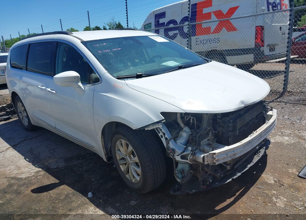 2017 CHRYSLER PACIFICA TOURING L VIN: 2C4RC1BG4HR521092