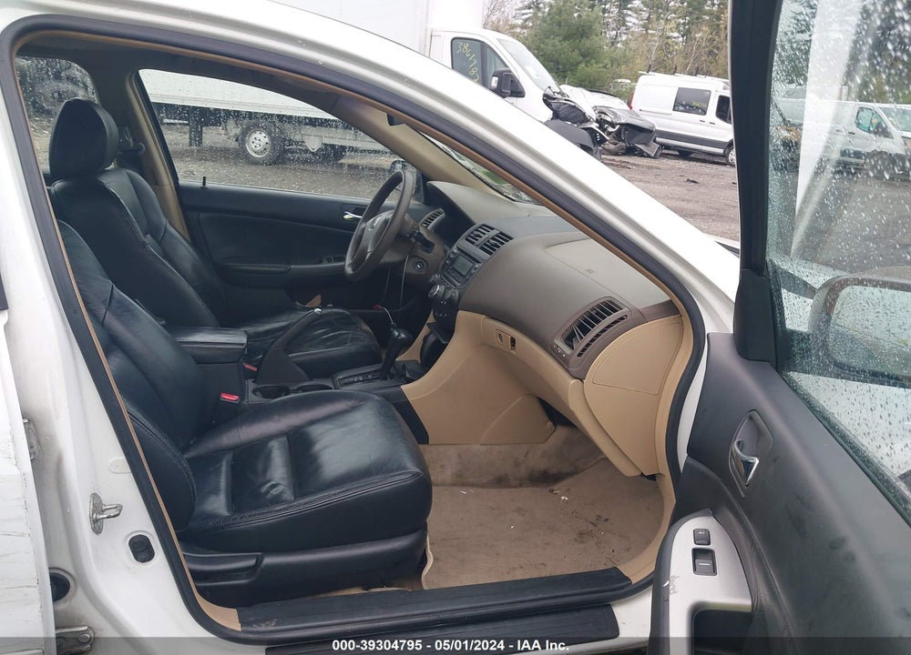 2003 HONDA ACCORD 2.4 LX VIN: 1HGCM56333A036989