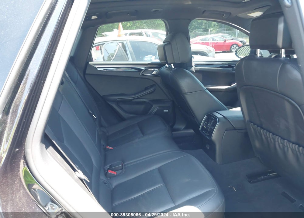 2019 PORSCHE MACAN S VIN: WP1AB2A54KLB33817