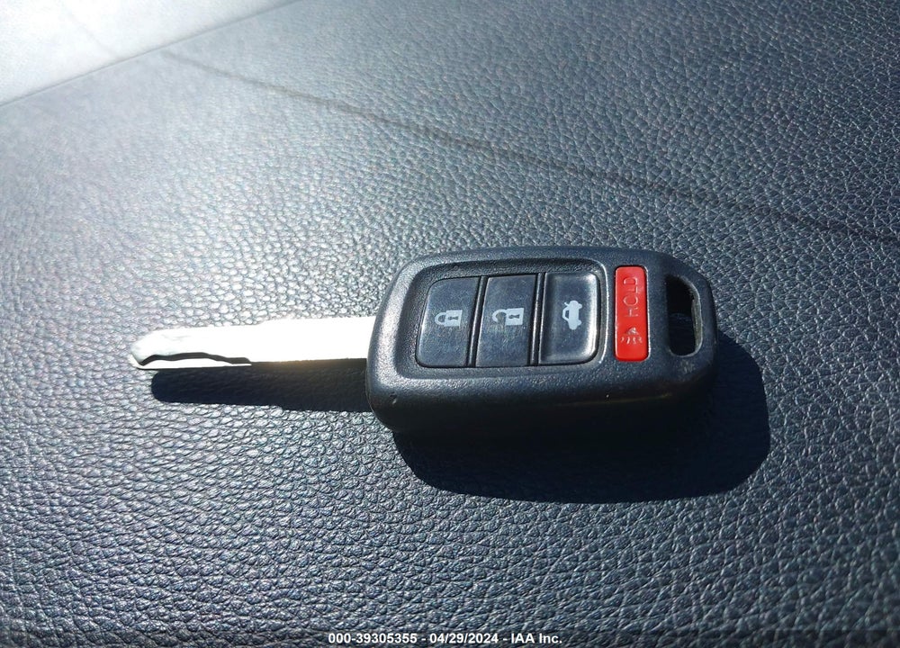 2015 HONDA CIVIC LX VIN: 19XFB2F56FE030901