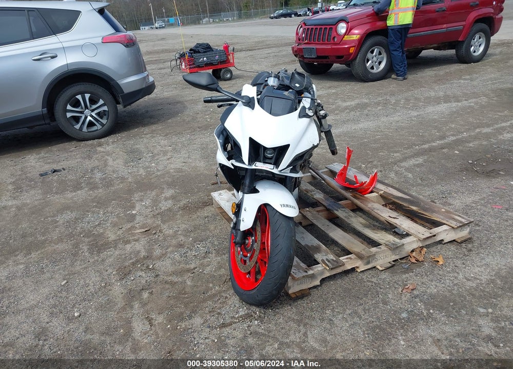 2023 YAMAHA YZFR7 VIN: JYARM38E5PA006938