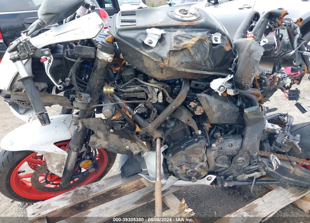 2023 YAMAHA YZFR7 VIN: JYARM38E5PA006938