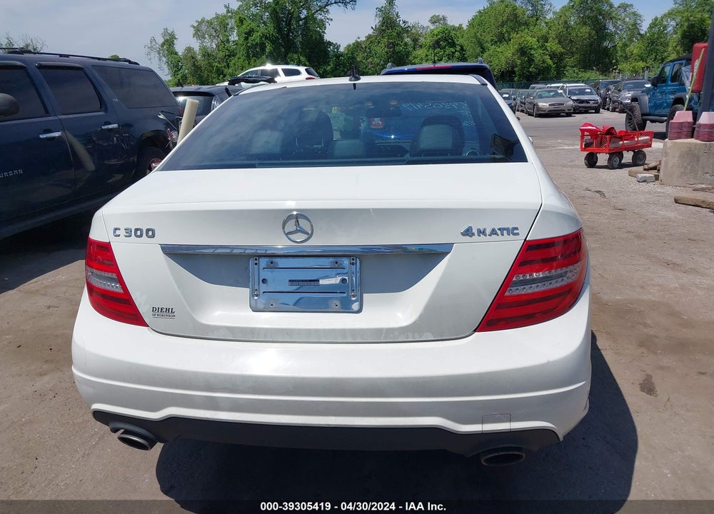 2012 MERCEDES-BENZ C 300 LUXURY 4MATIC/SPORT 4MATIC VIN: WDDGF8BB5CR232285