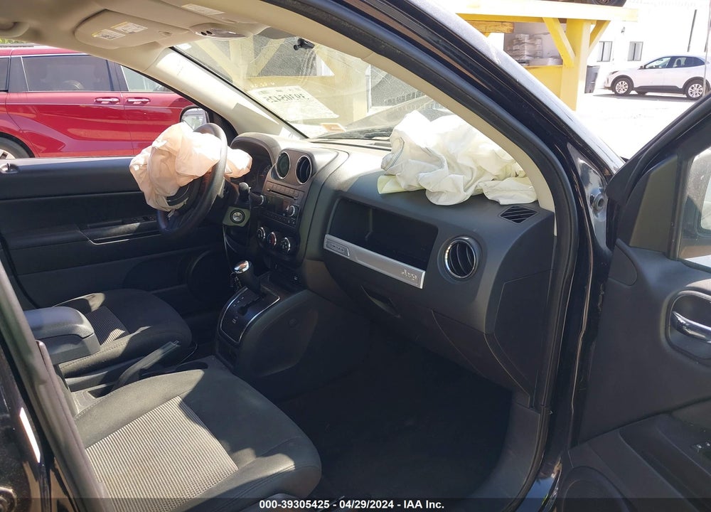 2014 JEEP COMPASS VIN: 1C4NJCBA1ED694594