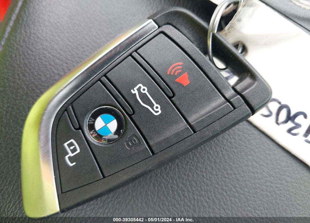 2022 BMW 330I VIN: 3MW5R1J07N8C39037