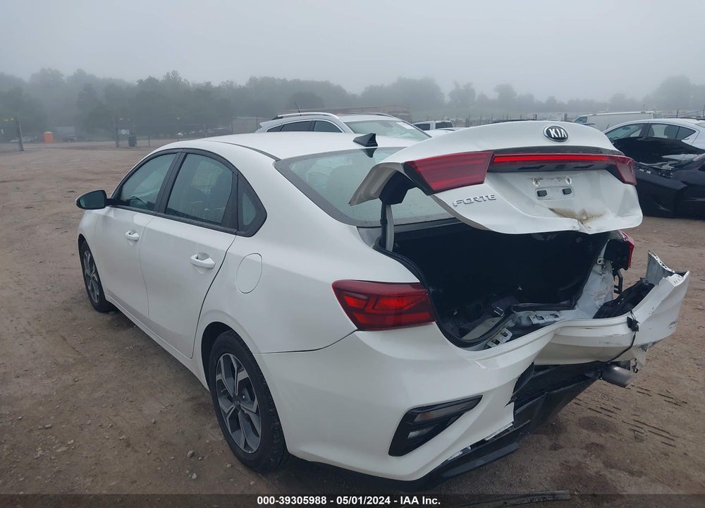 2021 KIA FORTE LXS VIN: 3KPF24ADXME266782