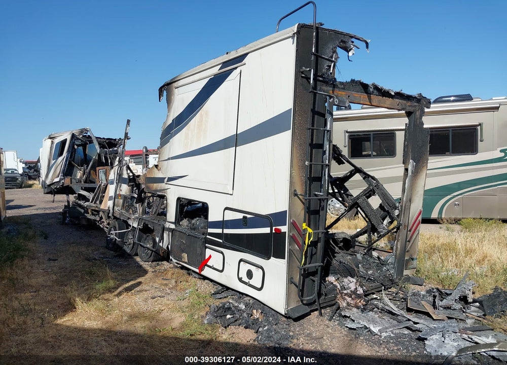 2022 FOREST RIVER RIVERSTONE VIN: 4X4FRS837N0003036