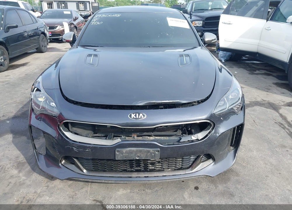 2019 KIA STINGER GT VIN: KNAE35LC2K6054770