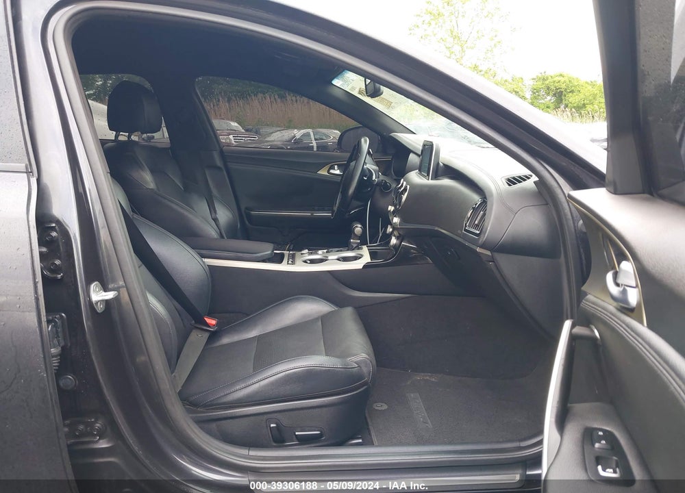 2019 KIA STINGER GT VIN: KNAE35LC2K6054770