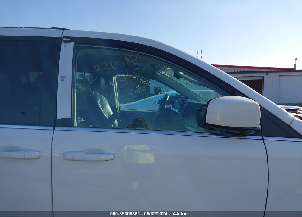2015 CHRYSLER TOWN & COUNTRY TOURING VIN: 2C4RC1BG3FR510386