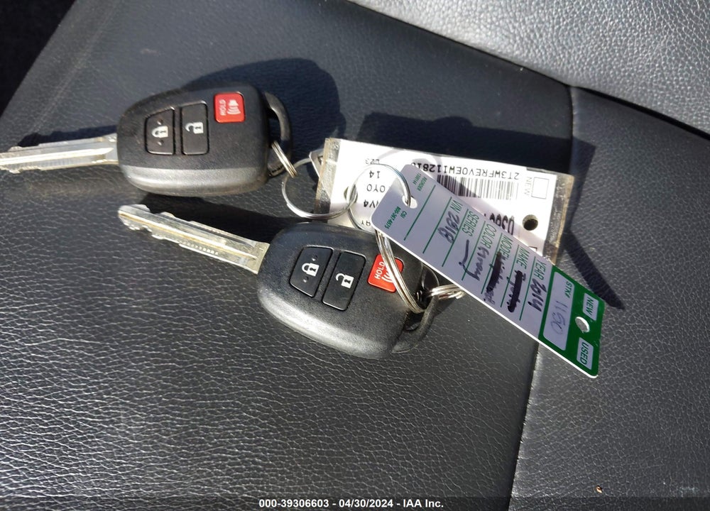 2014 TOYOTA RAV4 XLE VIN: 2T3WFREV0EW112818