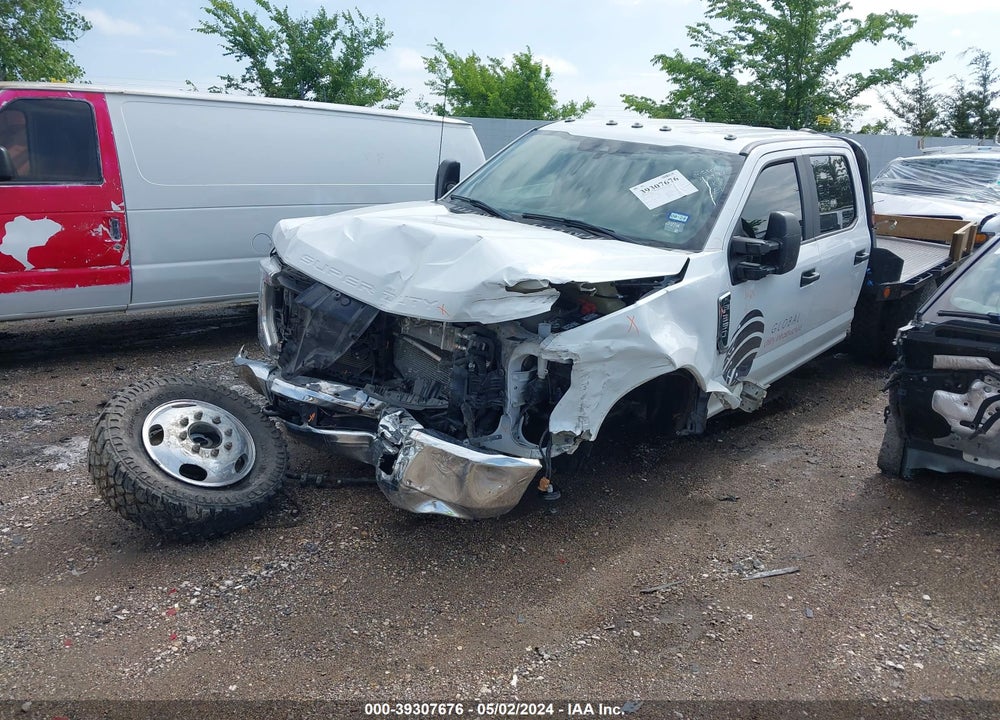 2022 FORD F-350 CHASSIS XL VIN: 1FD8W3HT9NED69446