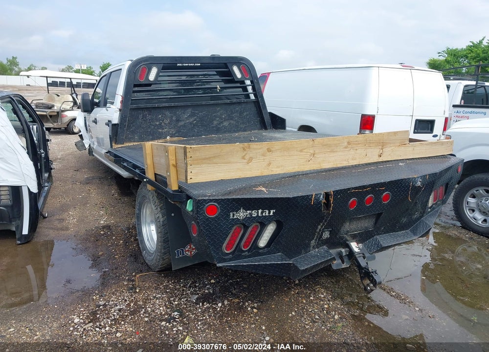 2022 FORD F-350 CHASSIS XL VIN: 1FD8W3HT9NED69446