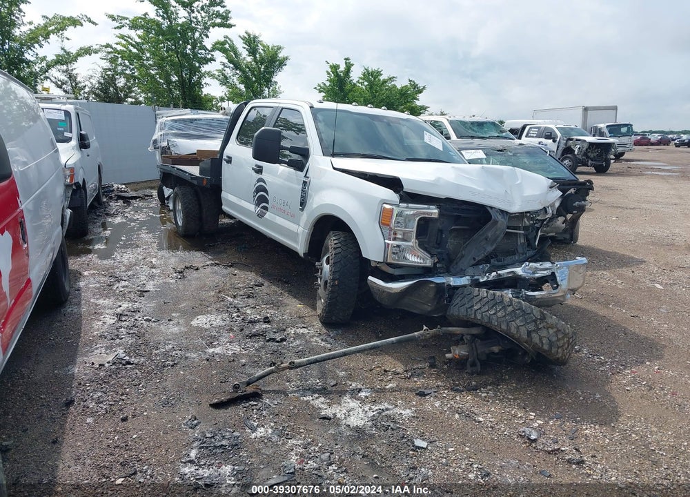 2022 FORD F-350 CHASSIS XL VIN: 1FD8W3HT9NED69446