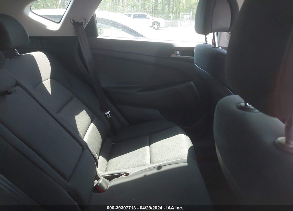2016 HYUNDAI TUCSON SE VIN: KM8J3CA47GU210186