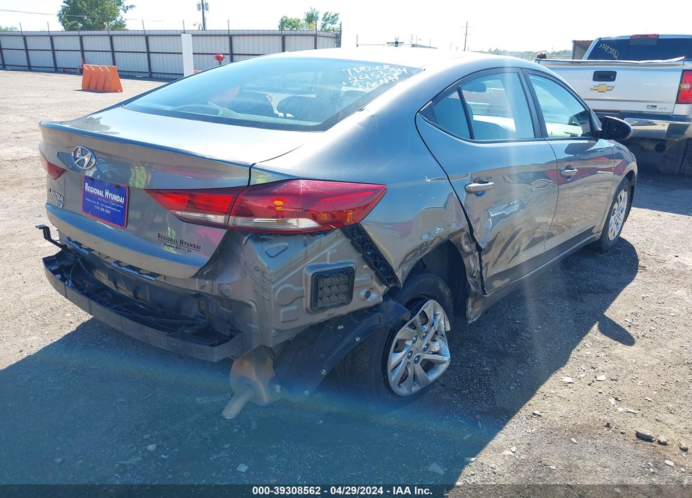 2018 HYUNDAI ELANTRA SE VIN: KMHD74LF3JU596036
