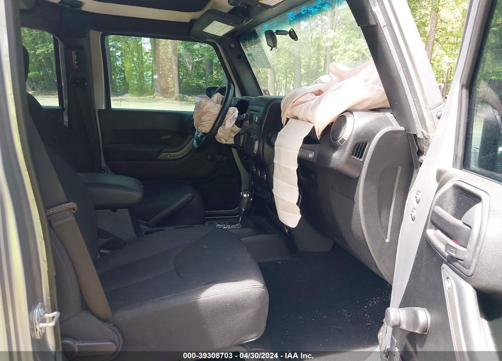 2018 JEEP WRANGLER JK UNLIMITED SPORT 4X4 VIN: 1C4BJWDG7JL829728
