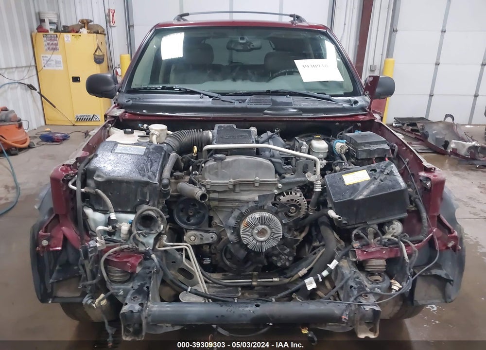 2008 GMC ENVOY SLT VIN: 1GKDT13S182240125