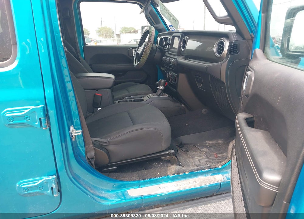 2019 JEEP WRANGLER UNLIMITED SAHARA 4X4 VIN: 1C4HJXEG6KW664107