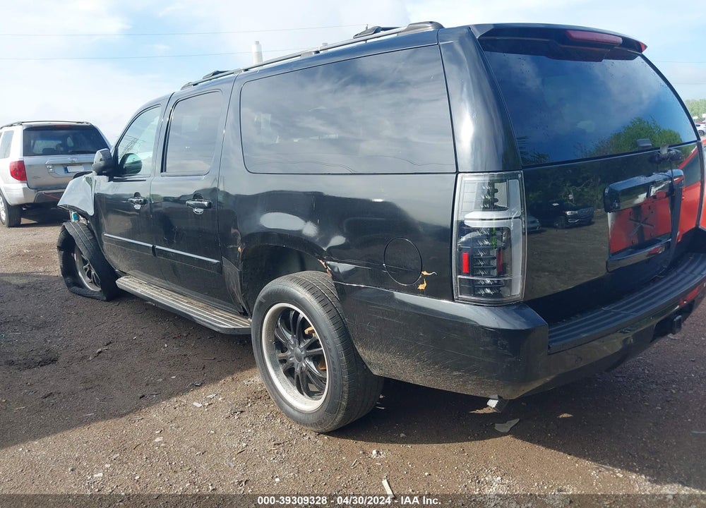 2007 CHEVROLET SUBURBAN 1500 LT VIN: 1GNFK16327J222837