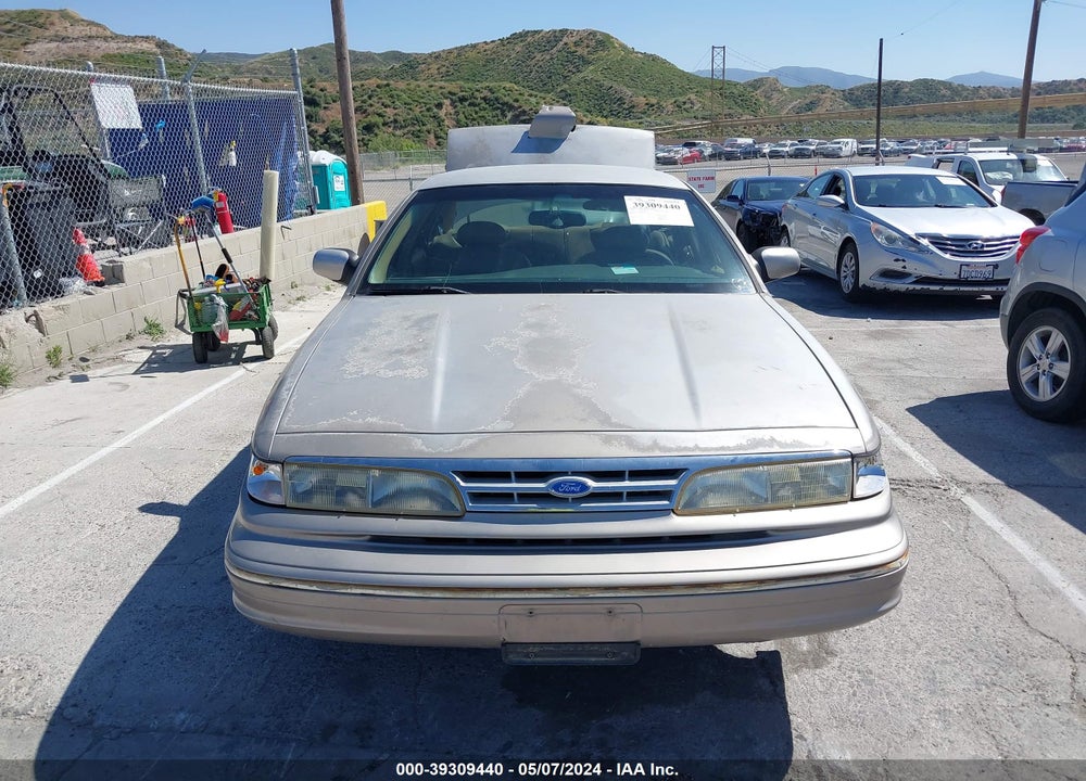 1995 FORD CROWN VICTORIA LX VIN: 2FALP74W0SX146148