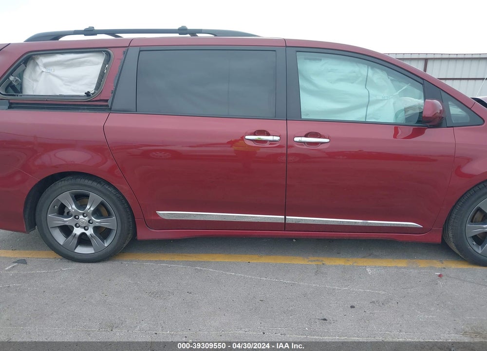 2015 TOYOTA SIENNA SE 8 PASSENGER VIN: 5TDXK3DC1FS686408
