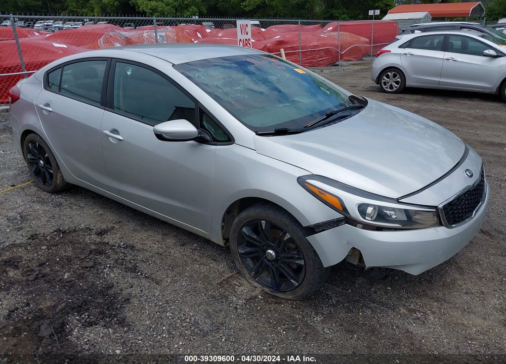 2017 KIA FORTE LX VIN: 3KPFK4A71HE012586