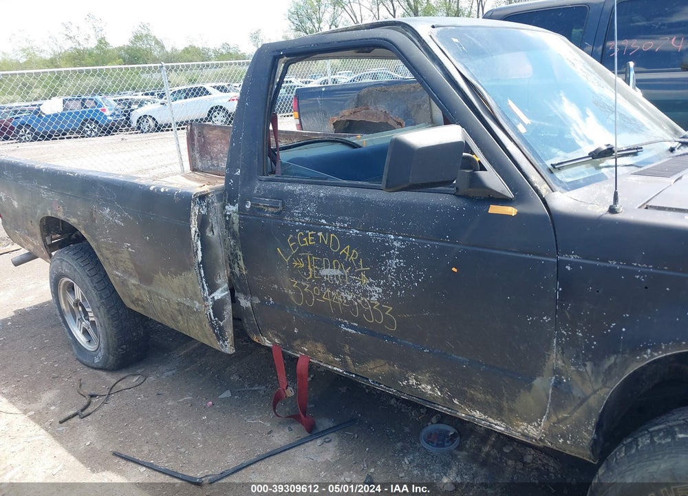 1986 CHEVROLET S TRUCK S10 VIN: 1GCCT14R1G2141676