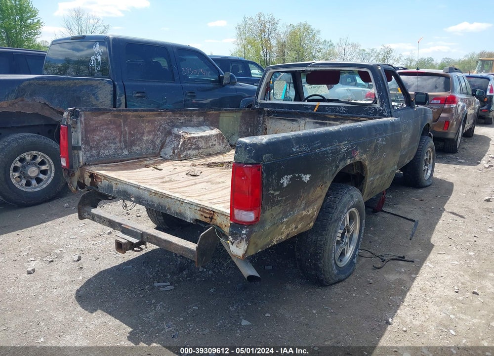 1986 CHEVROLET S TRUCK S10 VIN: 1GCCT14R1G2141676