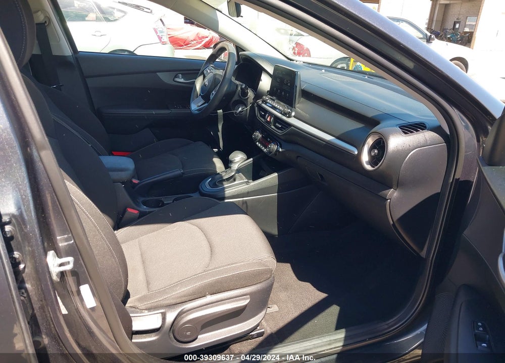 2019 KIA FORTE LXS VIN: 3KPF24AD5KE085733