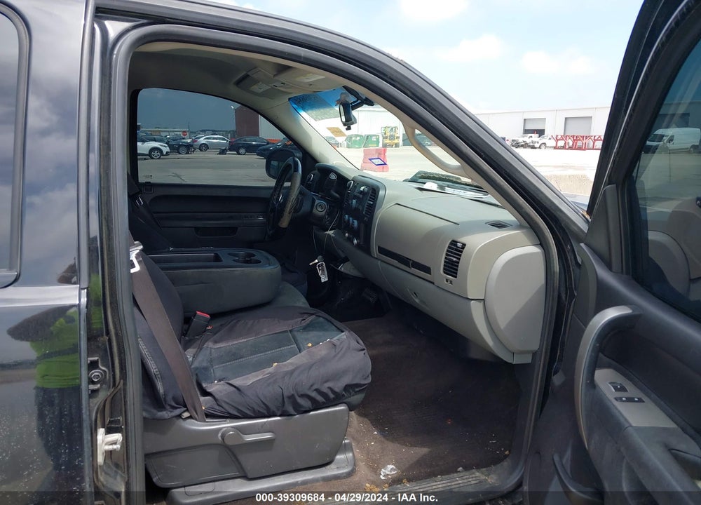 2013 CHEVROLET SILVERADO 1500 LS VIN: 3GCPCREA6DG197690