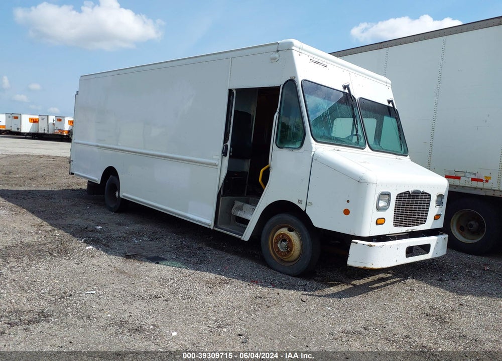 2014 FREIGHTLINER CHASSIS M LINE WALK-IN VAN VIN: 4UZAC2DV5ECFX6913