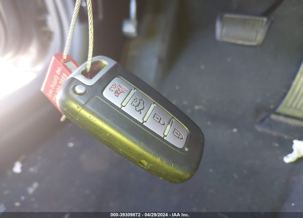 2011 HYUNDAI SONATA SE VIN: 5NPEC4AC2BH236670
