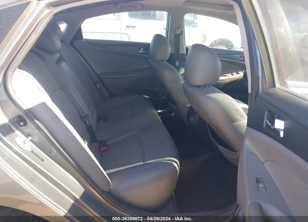 2011 HYUNDAI SONATA SE VIN: 5NPEC4AC2BH236670