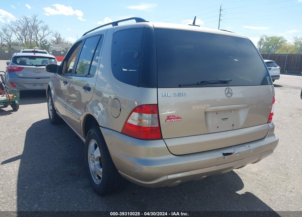 2002 MERCEDES-BENZ ML 320 VIN: 4JGAB54EX2A317603
