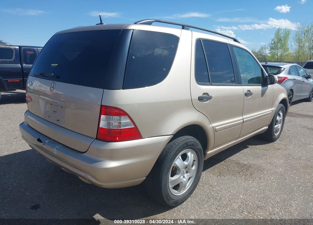 2002 MERCEDES-BENZ ML 320 VIN: 4JGAB54EX2A317603