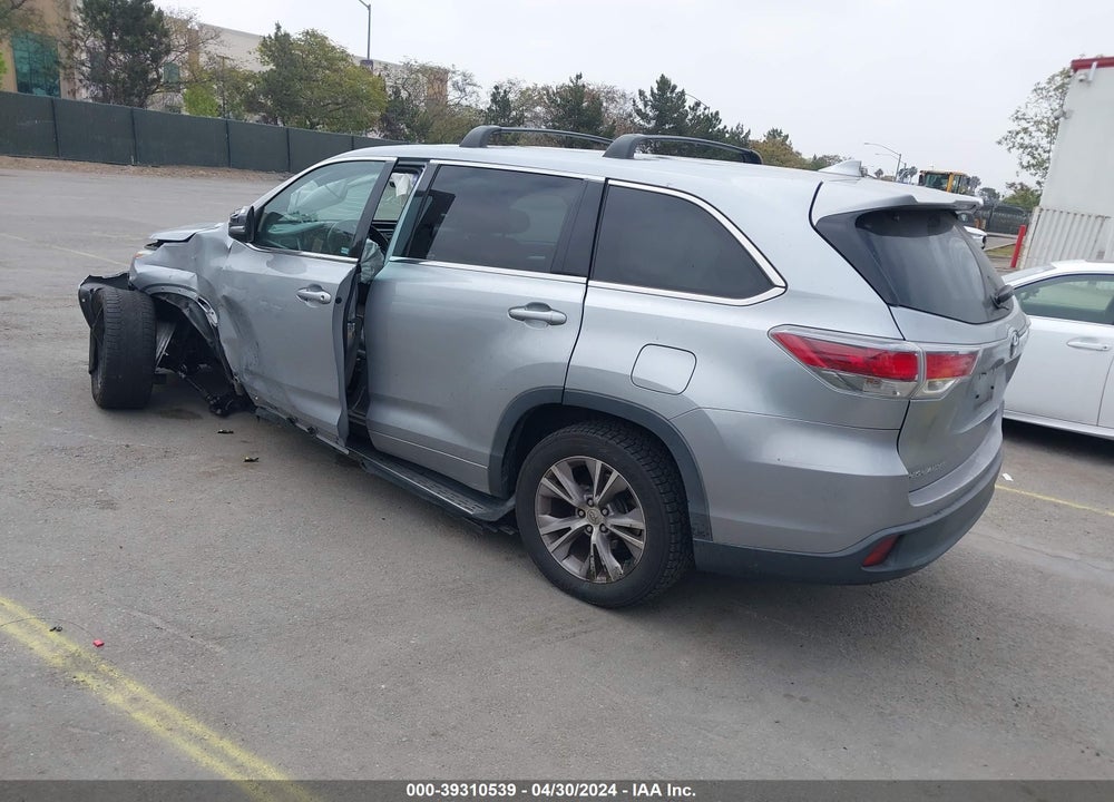 2015 TOYOTA HIGHLANDER LE PLUS V6 VIN: 5TDZKRFH8FS107810