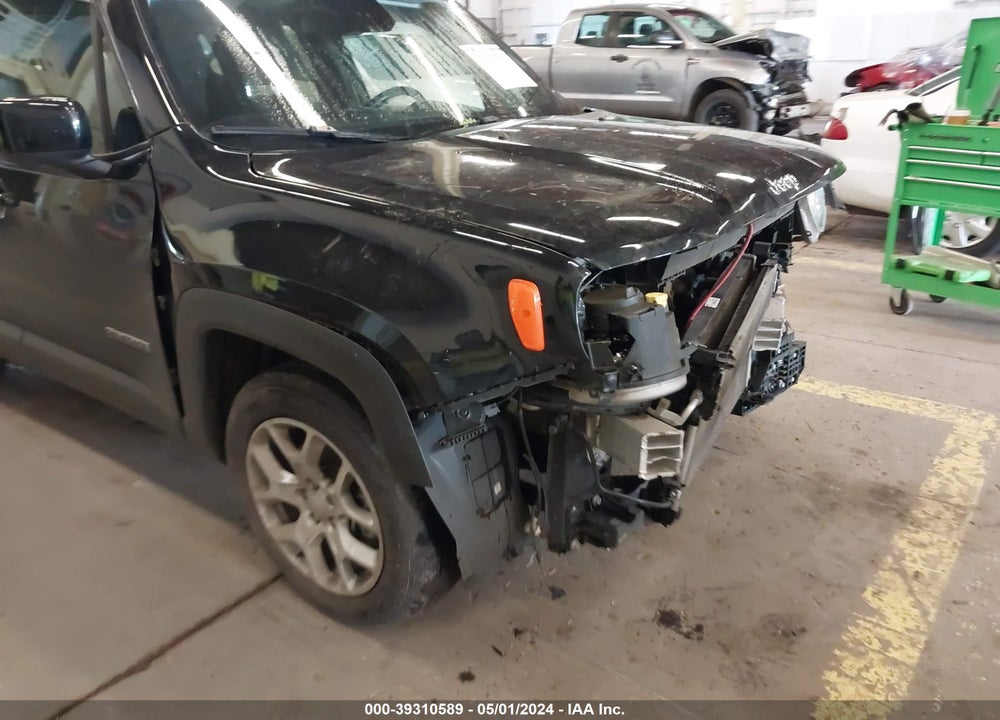 2018 JEEP RENEGADE LATITUDE FWD VIN: ZACCJABB5JPJ16365