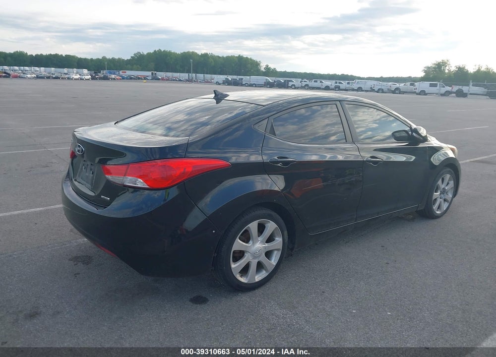 2011 HYUNDAI ELANTRA LIMITED VIN: 5NPDH4AE4BH005204