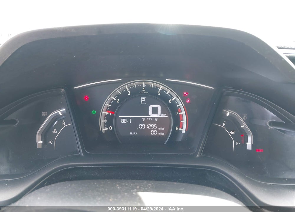 2018 HONDA CIVIC LX VIN: 2HGFC2F55JH569778