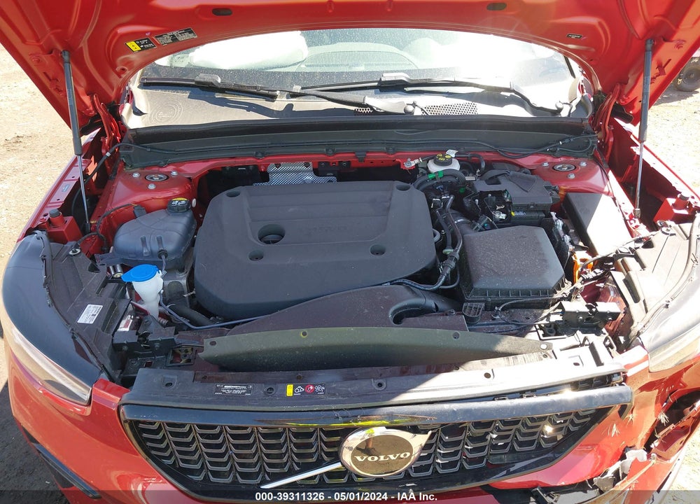 2024 VOLVO XC40 B5 CORE DARK THEME VIN: YV4L12UKXR2271261
