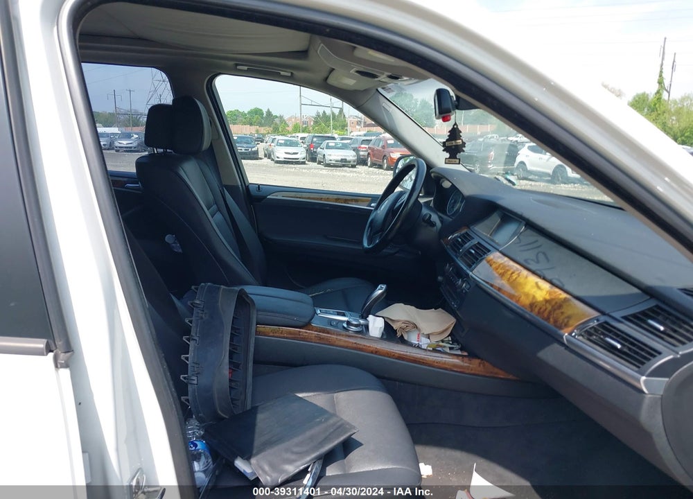 2008 BMW X5 3.0SI VIN: 5UXFE435X8L027760