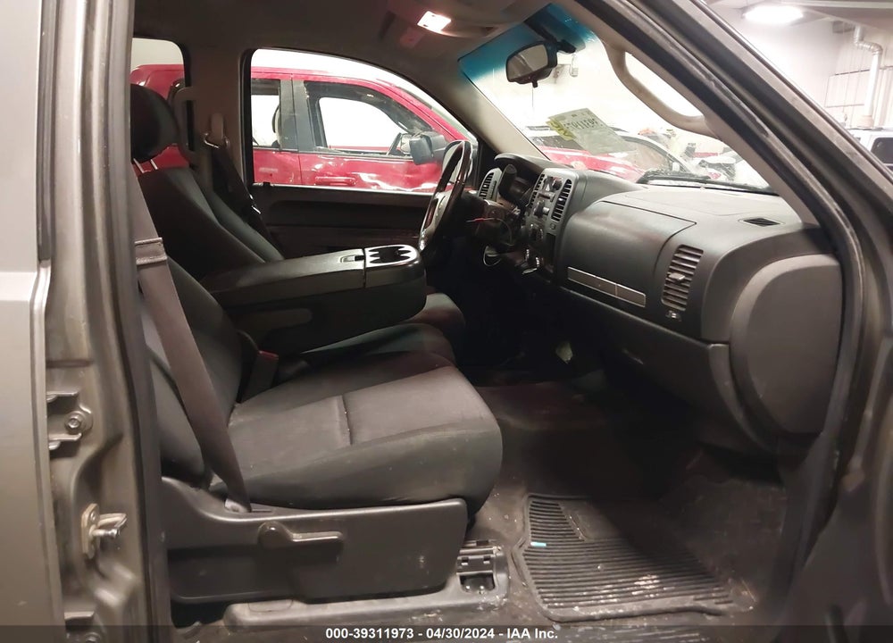 2013 CHEVROLET SILVERADO 1500 LT VIN: 3GCPKSE78DG355039