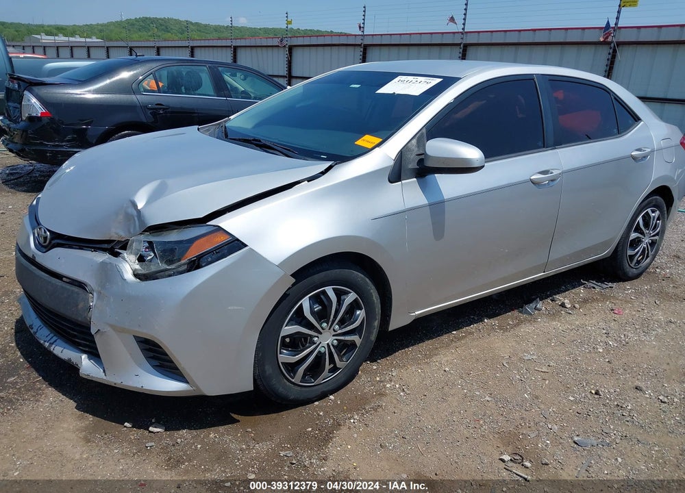 2015 TOYOTA COROLLA LE VIN: 5YFBURHE7FP345753