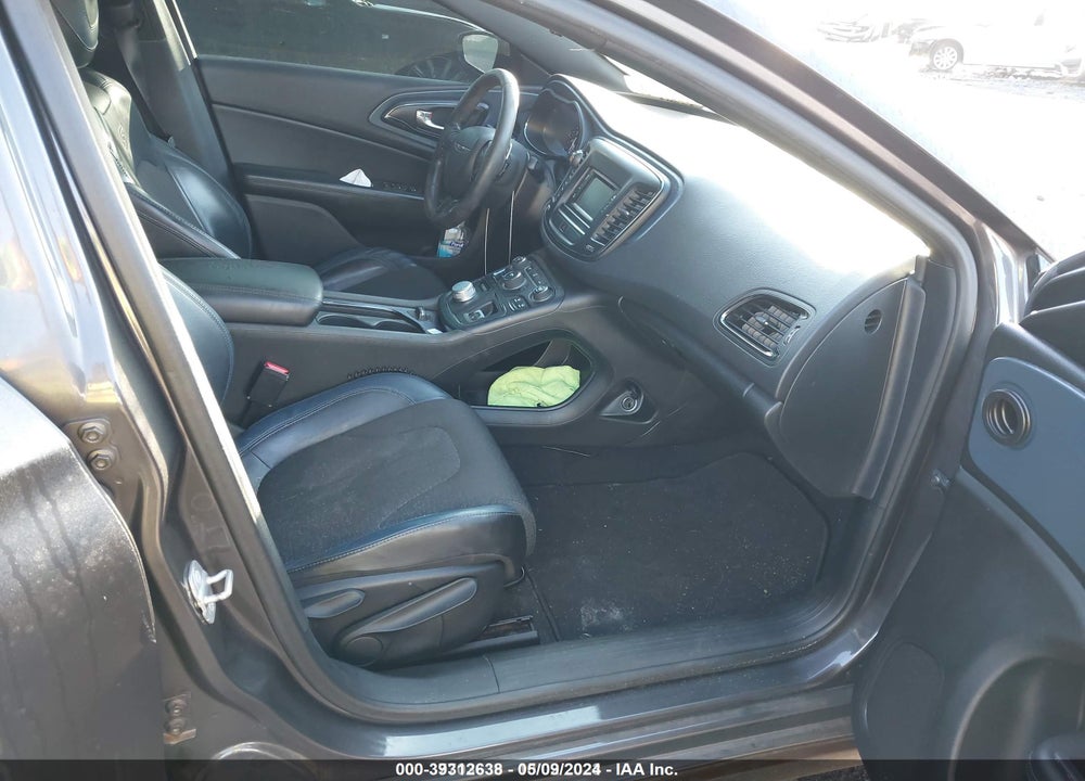 2015 CHRYSLER 200 S VIN: 1C3CCCBG0FN517962